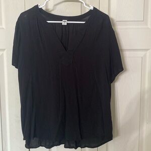 Old Navy Black Rayon V-neck top Womens Size XL